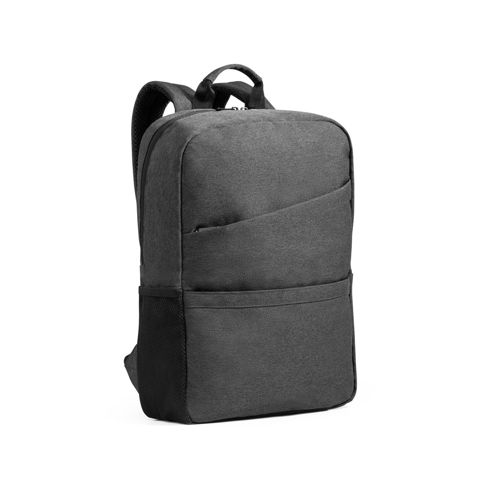 2022/07/Mochila-personalizada-para-notebook-15.6-em-rPET-600D-K92080-frente.jpg